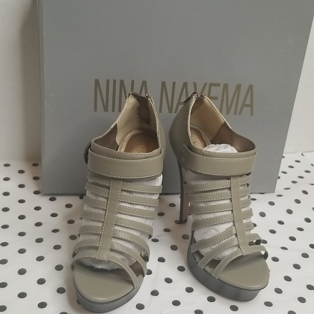 Nina Nayema Platform Zippered Back Shoes